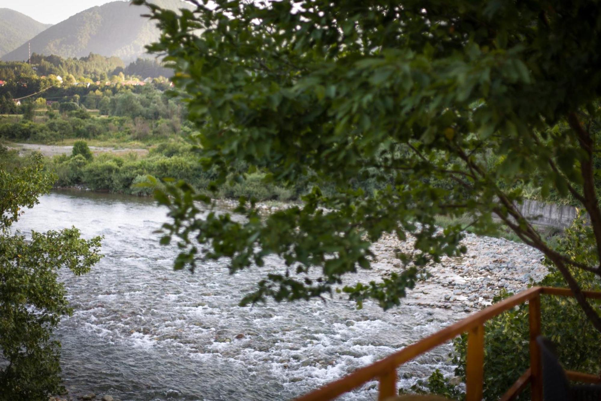 Tara Riverside โมจโคแวก ภายนอก รูปภาพ